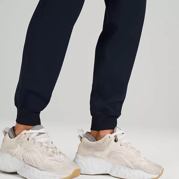 NWT Lululemon Stretch High-Rise Jogger 
Full Length True Blue - Picture 5 of 6